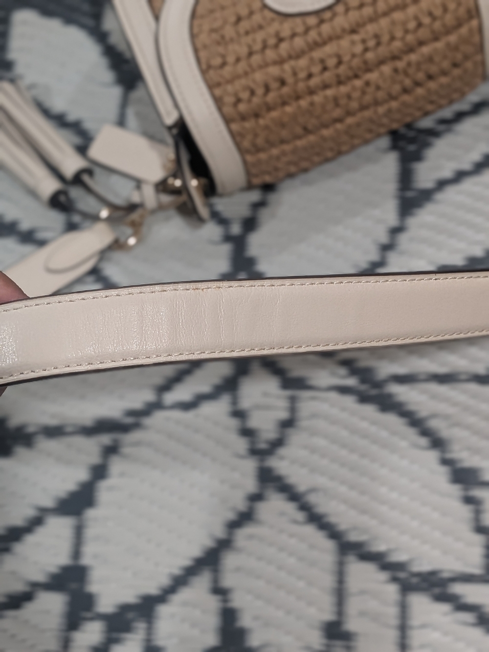 Coach CA547 Kleo Shoulder Bag 17 Natural Straw & White Leather Crossbody - GUC - Picture 13 of 15